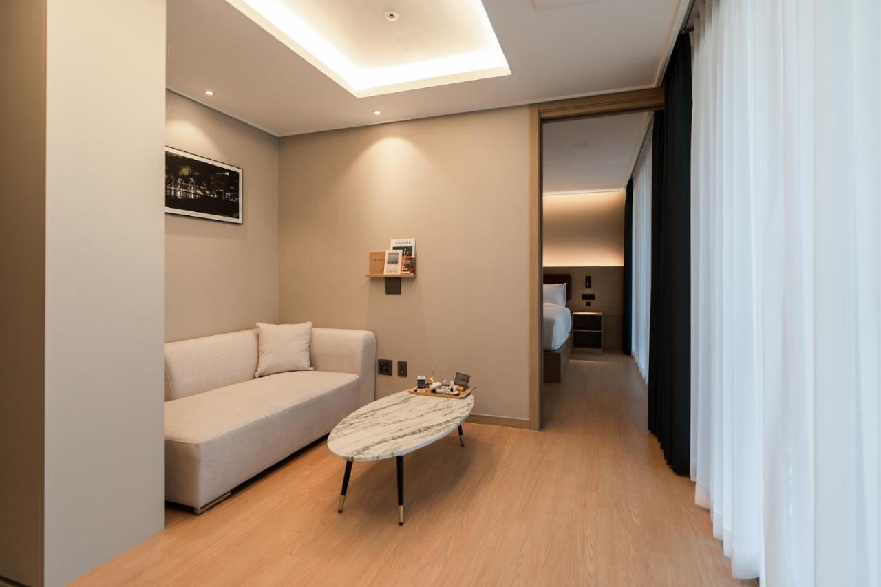 D Ov Haeundae Hotel Busan Eksteriør billede