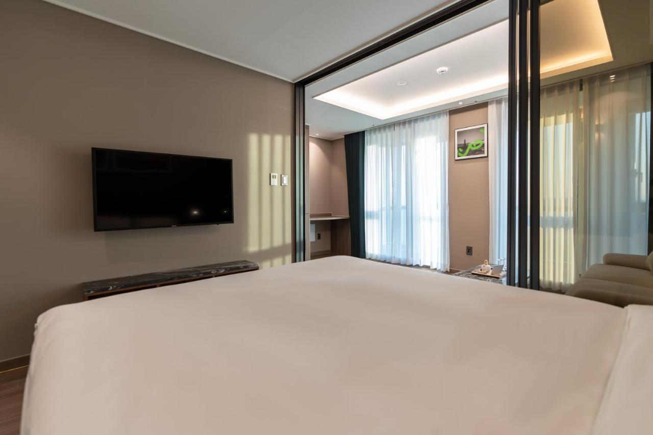 D Ov Haeundae Hotel Busan Eksteriør billede