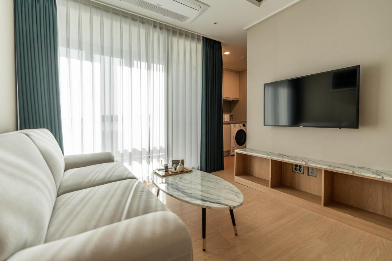 D Ov Haeundae Hotel Busan Eksteriør billede