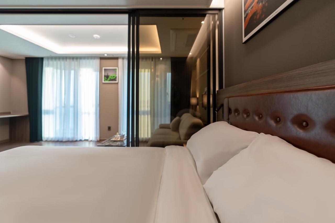 D Ov Haeundae Hotel Busan Eksteriør billede